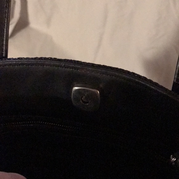 Liz Claiborne Black purse - Picture 8 of 11